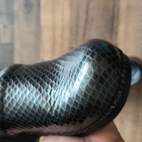 Dansko Snake Print Slip On Clogs Black And Silver Sz 38 7.5-8 Women - Picture 10 of 16